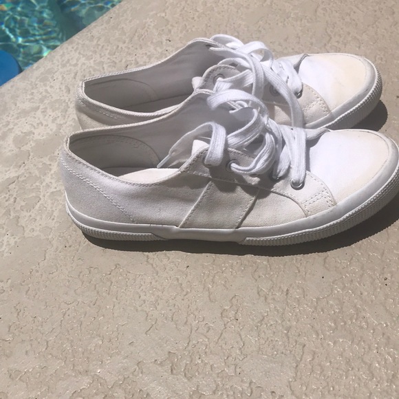 🌸Chaps white canvas shoes - Picture 2 of 8